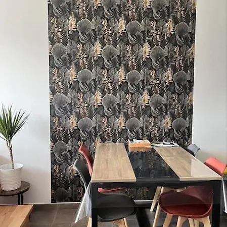 Maison Cosy Centre-ville Avec Jardin, Clim ヴィラ